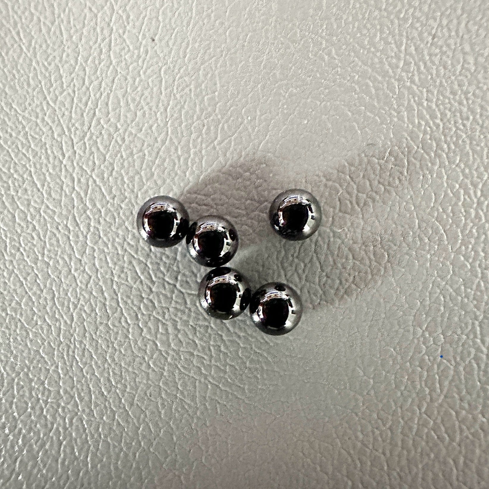 3mm black ceramic pearls 